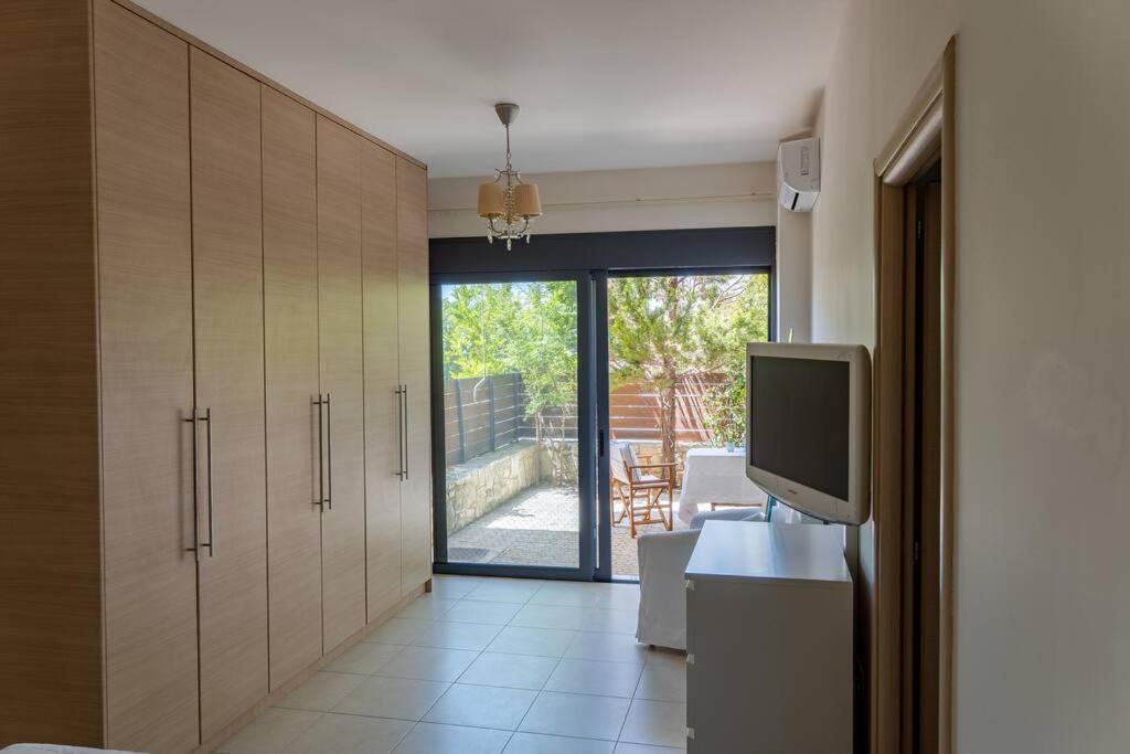 Maisonette With Exclusive Private Parking * Khania